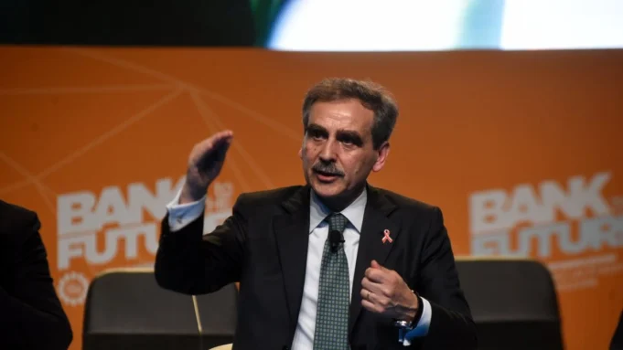 OPA MPS su Mediobanca: verso la soglia del 35% con Delfin e Caltagirone già al 43%