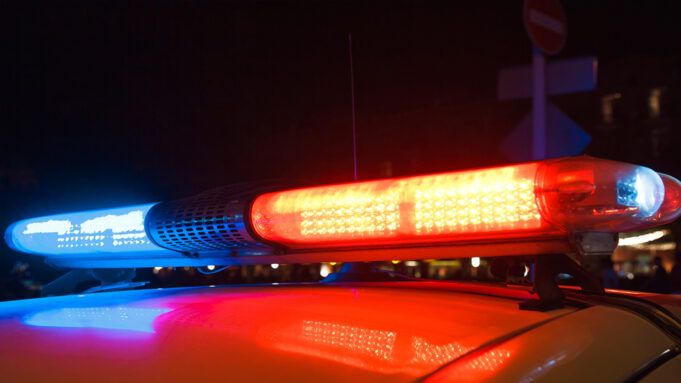 1760279418_14953941_5686503_110919-wls-generic-police-lights-img.jpg