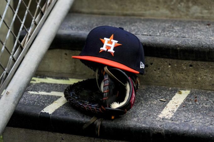 2680983-houston-astros-hat-logo.jpg