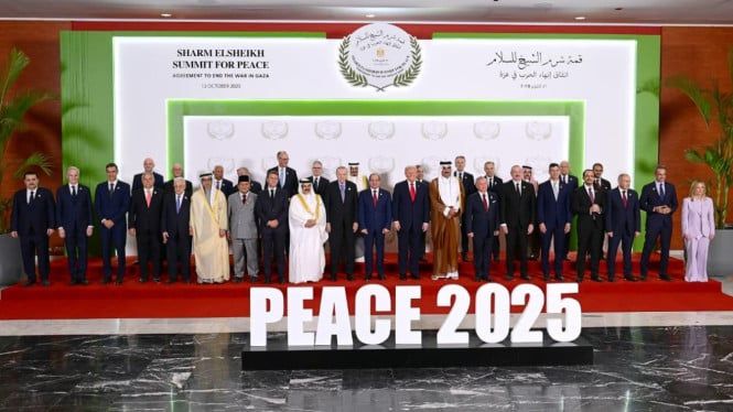 68efac31639e3-presiden-prabowo-subianto-menghadiri-ktt-perdamaian-gaza_665_374.jpg