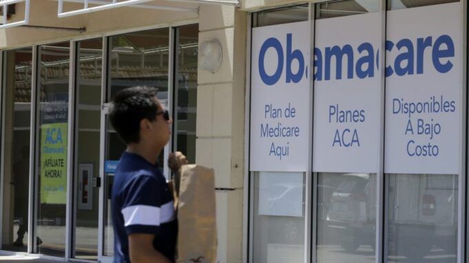 obamacare_2017_AP_4e6db6-e1761355528552.jpg