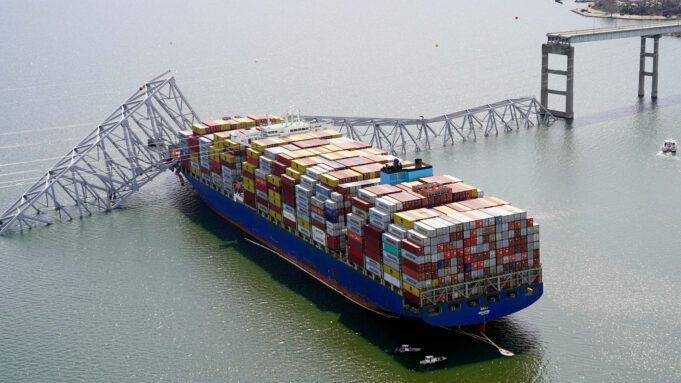 18169056_111825-cc-ap-bridge-collapse-img.jpg