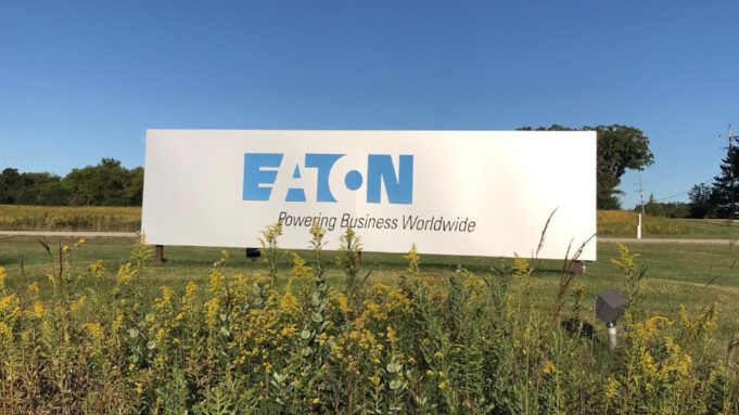 18182095_eatonsign.jpg