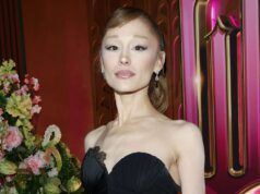 Ariana Grande denuncia i commenti “pericolosi” di body shaming con un promemoria per i fan