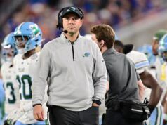 L’AD della Florida John Sumrall riceve una forte reazione negativa nelle notizie