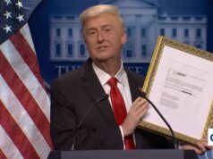 “SNL” prende in giro la reazione di Donald Trump ai file Epstein aperti a freddo