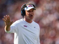 Rapporto: rilasciata la cronologia delle decisioni di Ole Miss HC Lane Kiffin