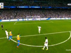 Kylian Mbappe segna mentre il Real Madrid è in vantaggio contro il Valencia