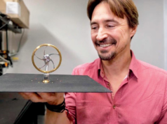 Il motore riceve energia dallo spazio