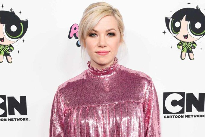 carly-rae-jepsen-2020-Christian-Cowan-x-Powerpuff-Girls-Runway-Show-110325-b0debc35016443e7ba93e0b7a0e48bc2.jpg
