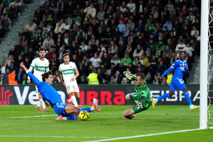 elche-cf-v-real-madrid-cf-laliga-ea-sports-min-3.jpg