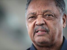 Il reverendo Jesse Jackson è ricoverato in ospedale, dicono le fonti