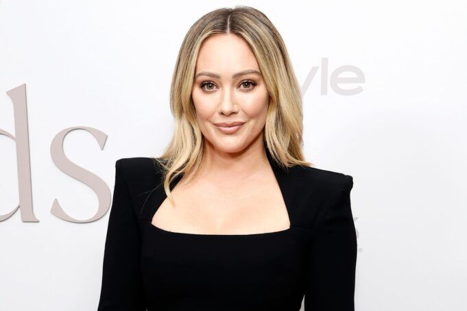 hilary-duff-110625-dd60c1a8bf994820b84b087e56497a03.jpg