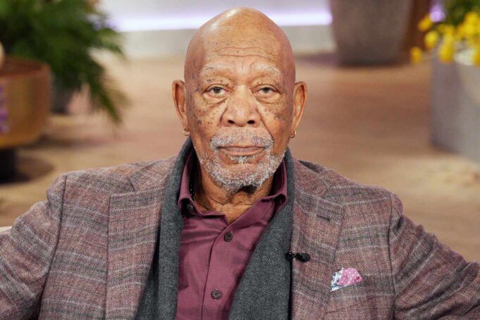 morgan-freeman-111225-4bd98fa0513b4ec69d8d50c8d170e0ec.jpg