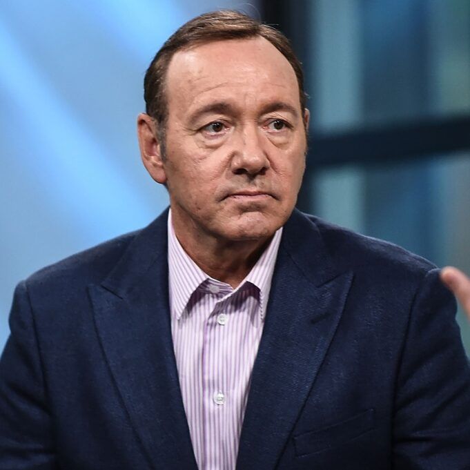 rs_1200x1200-220526082437-1200-Kevin_Spacey-gj.jpg