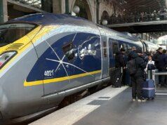 Eurostar ha sospeso il suo servizio a causa di un problema di elettricità nel tunnel sotto la Manica
