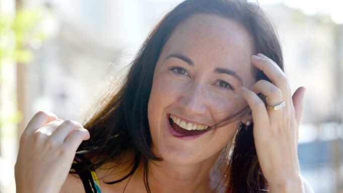 18271560_121025-kabc-AP-sophie-kinsella-clean-TN-img.jpg