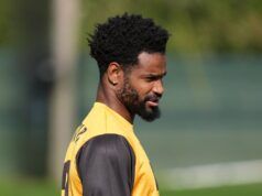 Agente: CB Darius Slay decide se continuare a giocare