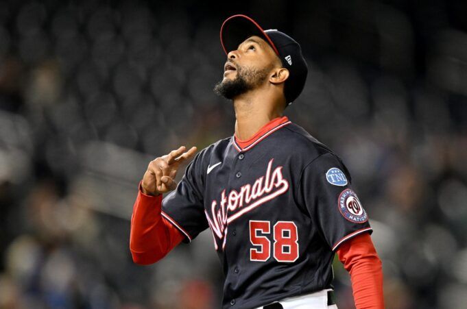 Carl-Edwards-Jr-Agree-Sign-Mets.jpg
