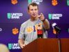 Clemson sta tenendo d’occhio un ex capo allenatore della SEC per lo staff di Dabo Swinney