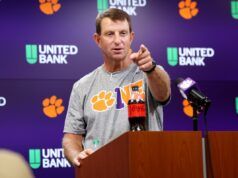 Clemson sta tenendo d’occhio un ex capo allenatore della SEC per lo staff di Dabo Swinney