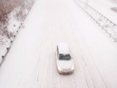 Allarme tempesta invernale per 22 pollici di neve: “in pericolo di vita”