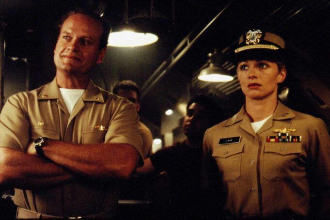 Kelsey-Grammer-Lauren-Holly-Down-Periscope-121125-1-79d65593317c4ce1af29a3a0d0ca2c3a.jpg