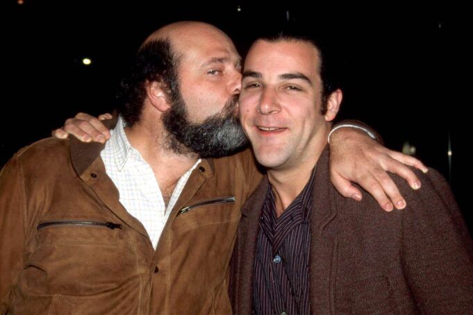Rob-Reiner-Mandy-Patinkin-121525-246345fe5b5c4fd8987abd6dd4da8d39.jpg