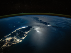 La straordinaria immagine ‘Munglint’ della ISS cattura la Florida, Cuba