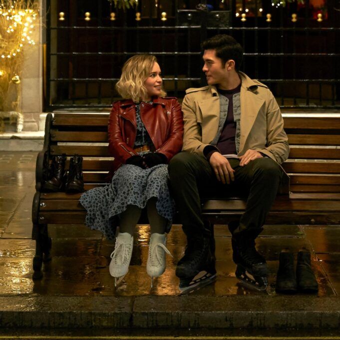 rs_1200x1200-211220035925-1200-Last-Christmas-Henry-Golding-Emilia-Clark-2-movies-122021.jpg