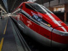 L’alta velocità tra Madrid e l’Andalusia si è fermata a causa di due deragliamenti di treni