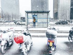 I lavoratori possono lasciare il lavoro prima o essere assenti a causa di nevicate e altre condizioni meteorologiche avverse.