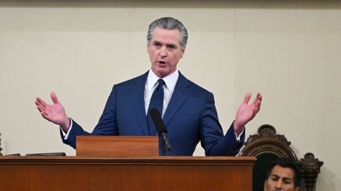 18403738_011425-cc-CA-fed-judge-allow-CA-redistricting.jpg