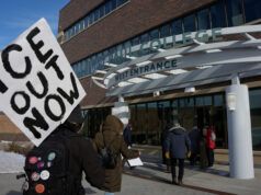 Il Dipartimento di Giustizia cita Walz e altri nelle indagini sull’ostruzione dell’immigrazione