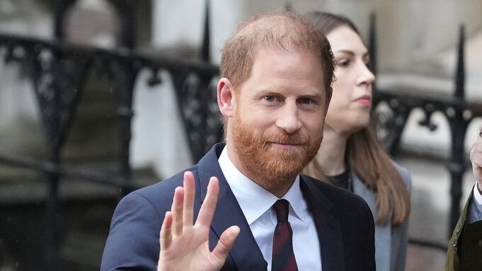 18443496_012126-cc-ap-harry-court-img.jpg