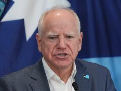 Tim Walz ha detto che non si candiderà mai più a una carica elettiva