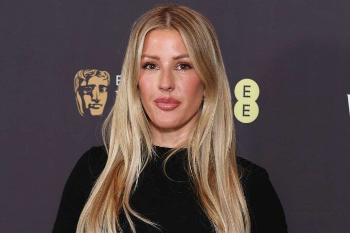 Ellie-Goulding-012826-21ff7241af1944bf8503345affc1aaf3.jpg