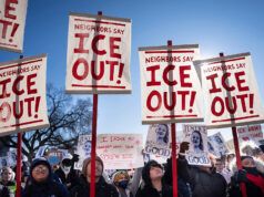 Il DHS continua a cercare di smascherare online i critici anonimi dell’ICE, senza riuscirci