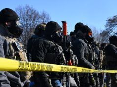 Il DHS afferma che gli agenti della polizia di frontiera hanno sparato “colpi difensivi” a Minneapolis