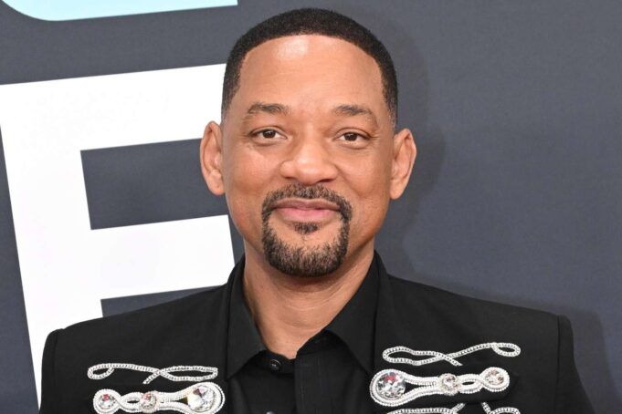 Will-Smith-012126-c7de66b23ec84ffbade2bd801c9eae20.jpg