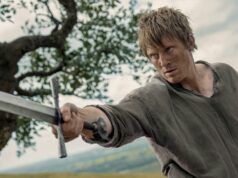 ‘Non so se ne abbiamo davvero bisogno’ – George RR Martin reagisce alla scena della cacca del Cavaliere dei Sette Regni mentre lo showrunner insiste a non mancare di rispetto a Game of Thrones