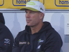 Il capitano dei Sydney Thunder David Warner è stato escluso per un infortunio al ginocchio per lo scontro della BBL contro i Melbourne Renegades