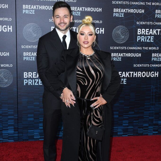 rs_1200x1200-240213083019-matthew-rutler-christina-aguilera.jpg