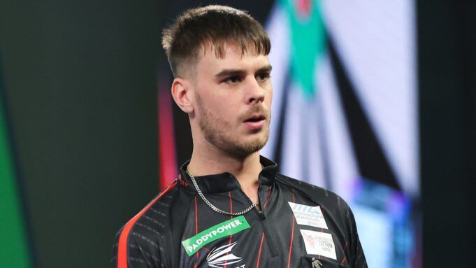 skysports-dom-taylor-darts_7115170.jpg
