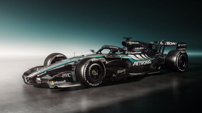 skysports-mercedes-w17-launch_7142270.jpg