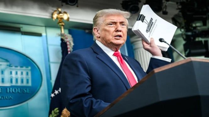 1770358585_69789ef3ec907-presiden-amerika-serikat-as-donald-trump_665_374.jpg