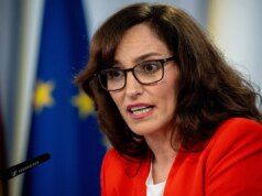 Perché distruggere i servizi sanitari che funzionano?