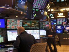 L’intelligenza artificiale minaccia i lavori dei colletti bianchi a Wall Street