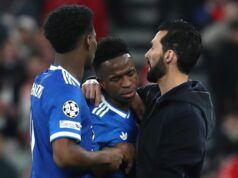 Il Benfica identifica due tifosi che hanno fatto gesti da scimmia a Vinicius