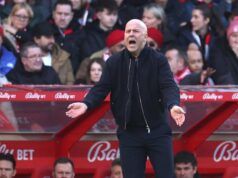 La decisione scioccante di Arne Slot è quasi costata al Liverpool in mezzo alle bizzarre polemiche del VAR